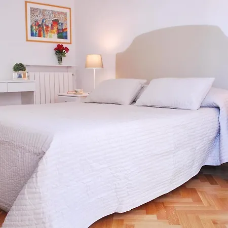 Bed and Breakfast Attico 203